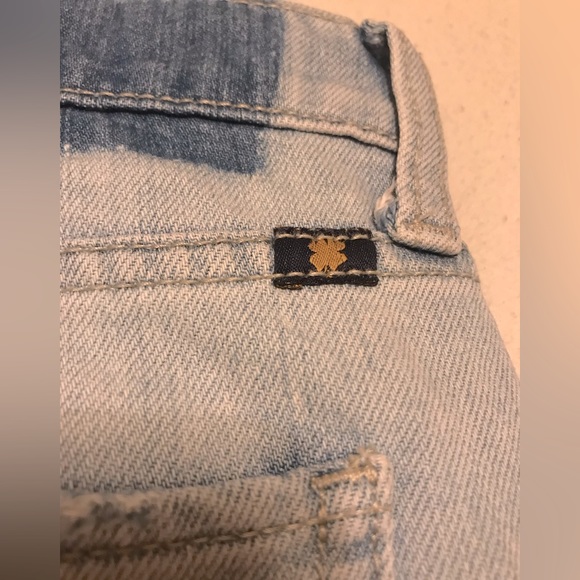 Lucky Brand Stonewashed Denim Jeans with Rips and Embroidered details Size 24 - Picture 14 of 14